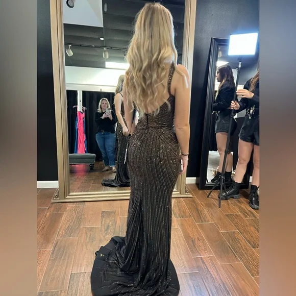 Sherri Hill prom dress